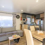 Holiday home Mobil-home Bora-bora 289 Les Mathes
